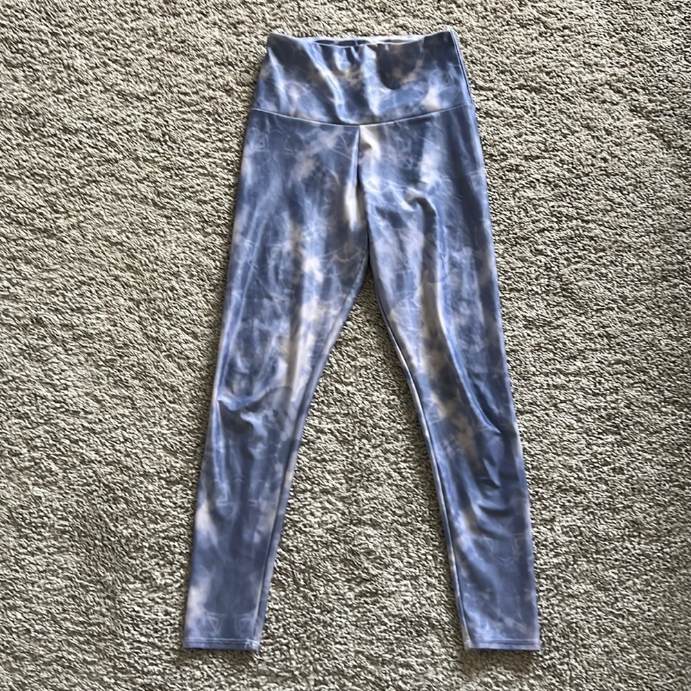 Onzie high waist cloud tie dye ankle length leggings XS euc hot yoga Pilates